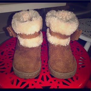 Baby Fur Boots Size 5!